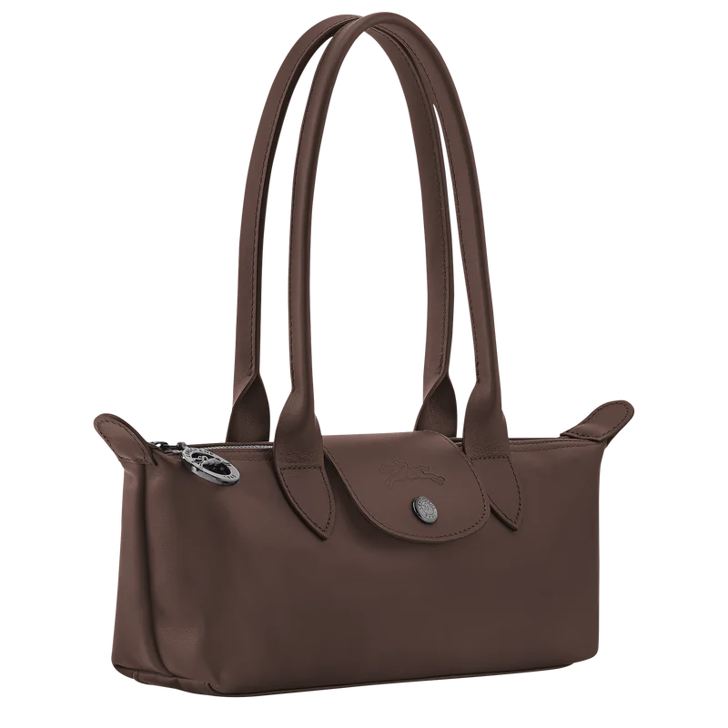 Longchamp Xtra M mocha bag – zip closure and flap detail