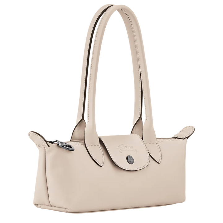 Longchamp Xtra M paper bag – zip closure and flap detail