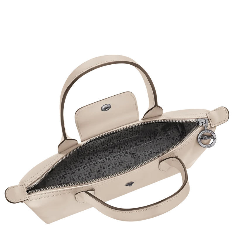Longchamp Le Pliage Xtra M paper leather bag – lifestyle
