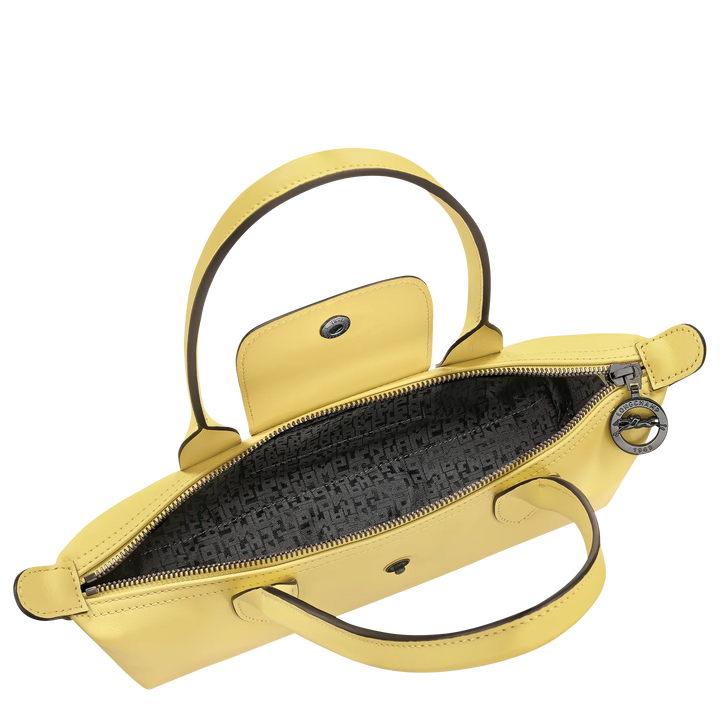 Longchamp Le Pliage Xtra M lime leather bag – lifestyle