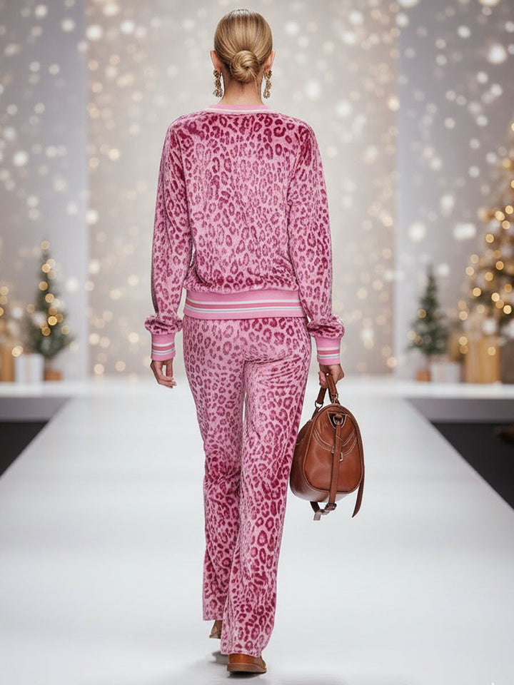 Klaudia velvet tracksuit – styled look