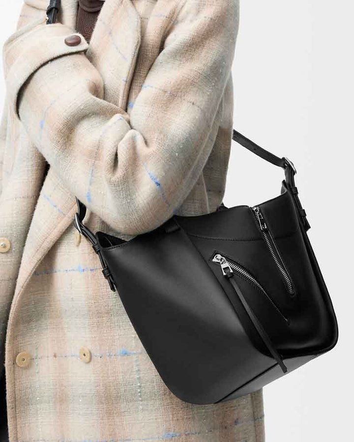 Women’s City Travel Cowhide Hammock Bag