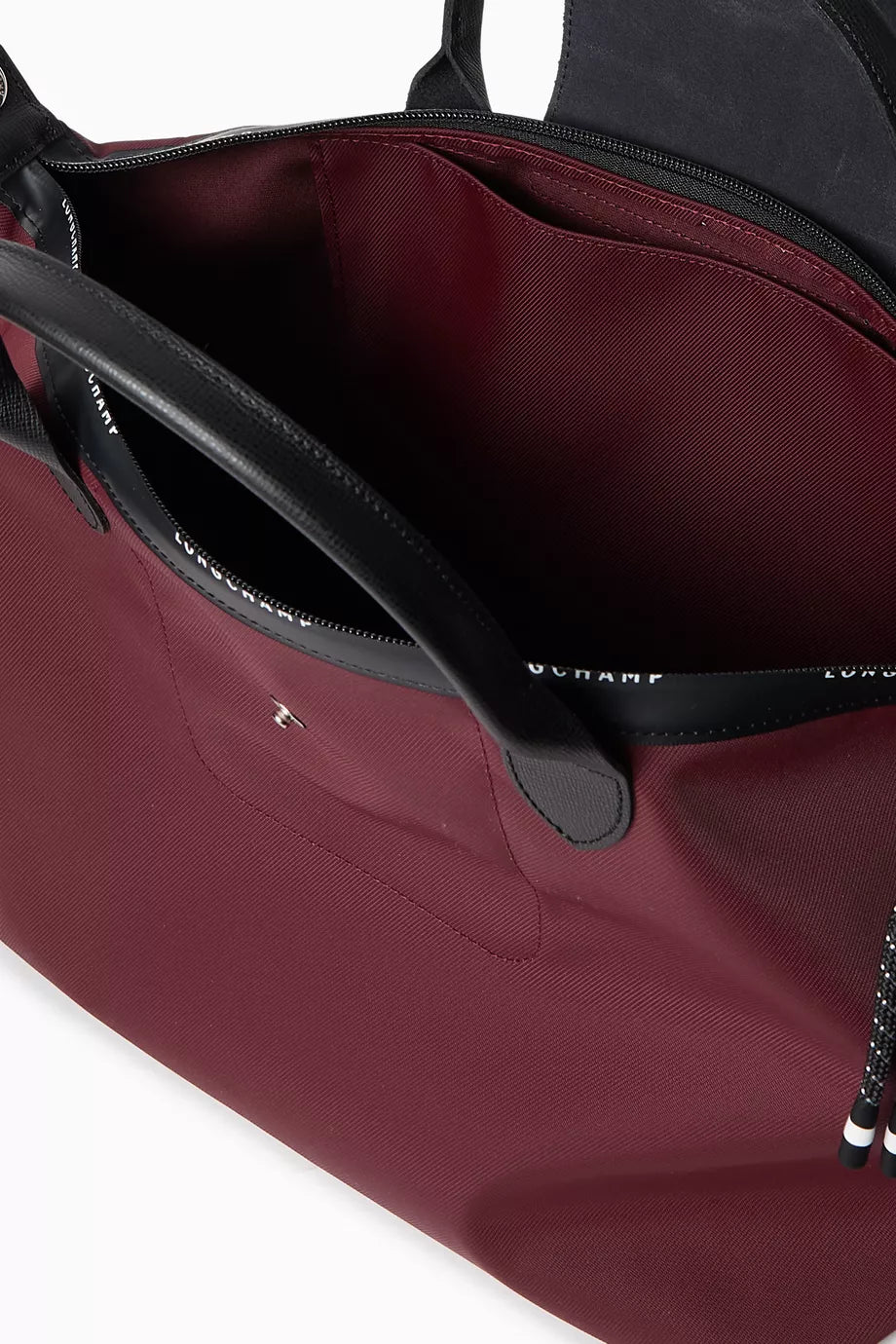 Longchamp Le Pliage Energy L Bag Burgundy — closeup detail