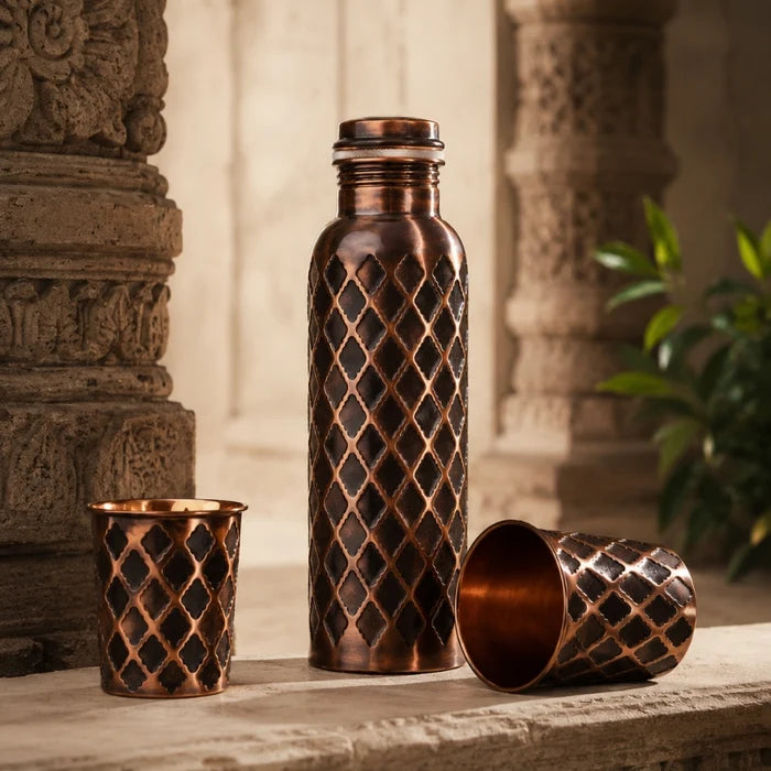 Full-length product photo of the Diamond 100% pure copper water bottle on a plain background