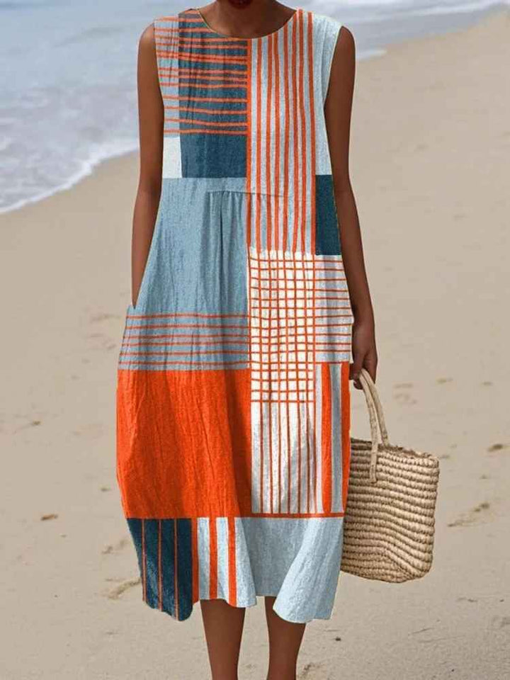 Poppy Printed Maxi Dress — detail view