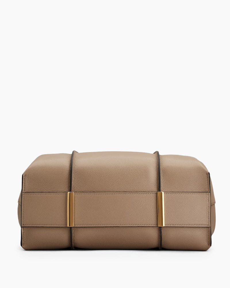 T Timeless Leather Tote Bag for Everyday Use