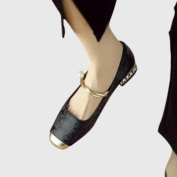 Cilia Orthopedic Sandals — close-up detail