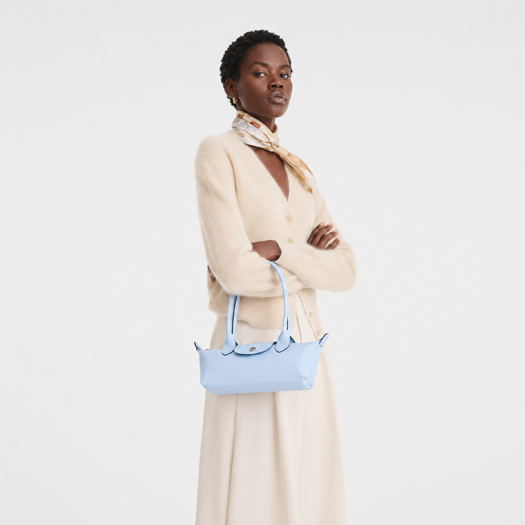Longchamp Le Pliage Xtra M wave – dark silver hardware close-up