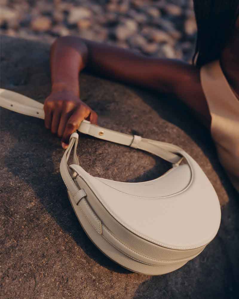 Everyday City Textured Leather Shoulder Bag
