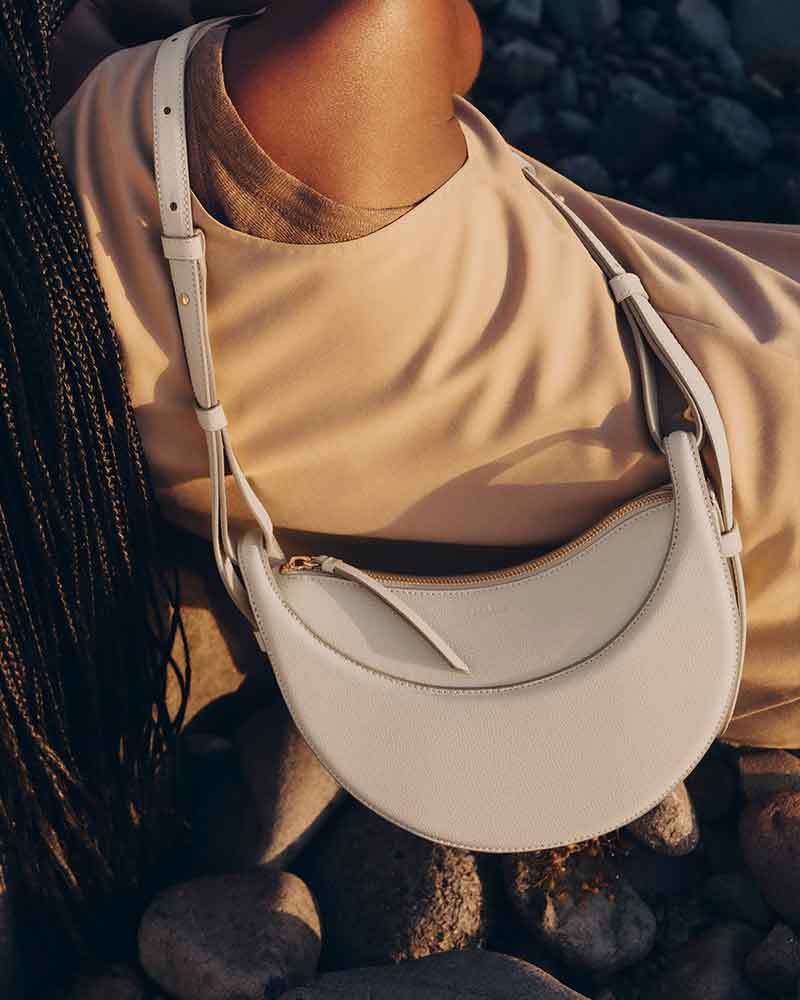 Everyday City Textured Leather Shoulder Bag
