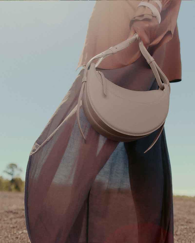 Everyday City Textured Leather Shoulder Bag