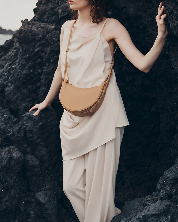 Everyday City Textured Leather Shoulder Bag