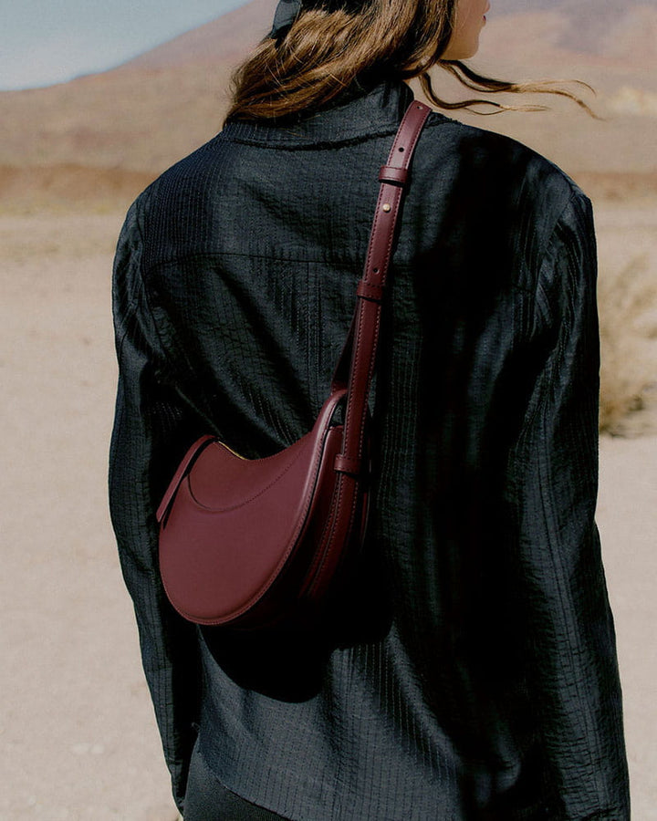 Everyday City Textured Leather Shoulder Bag