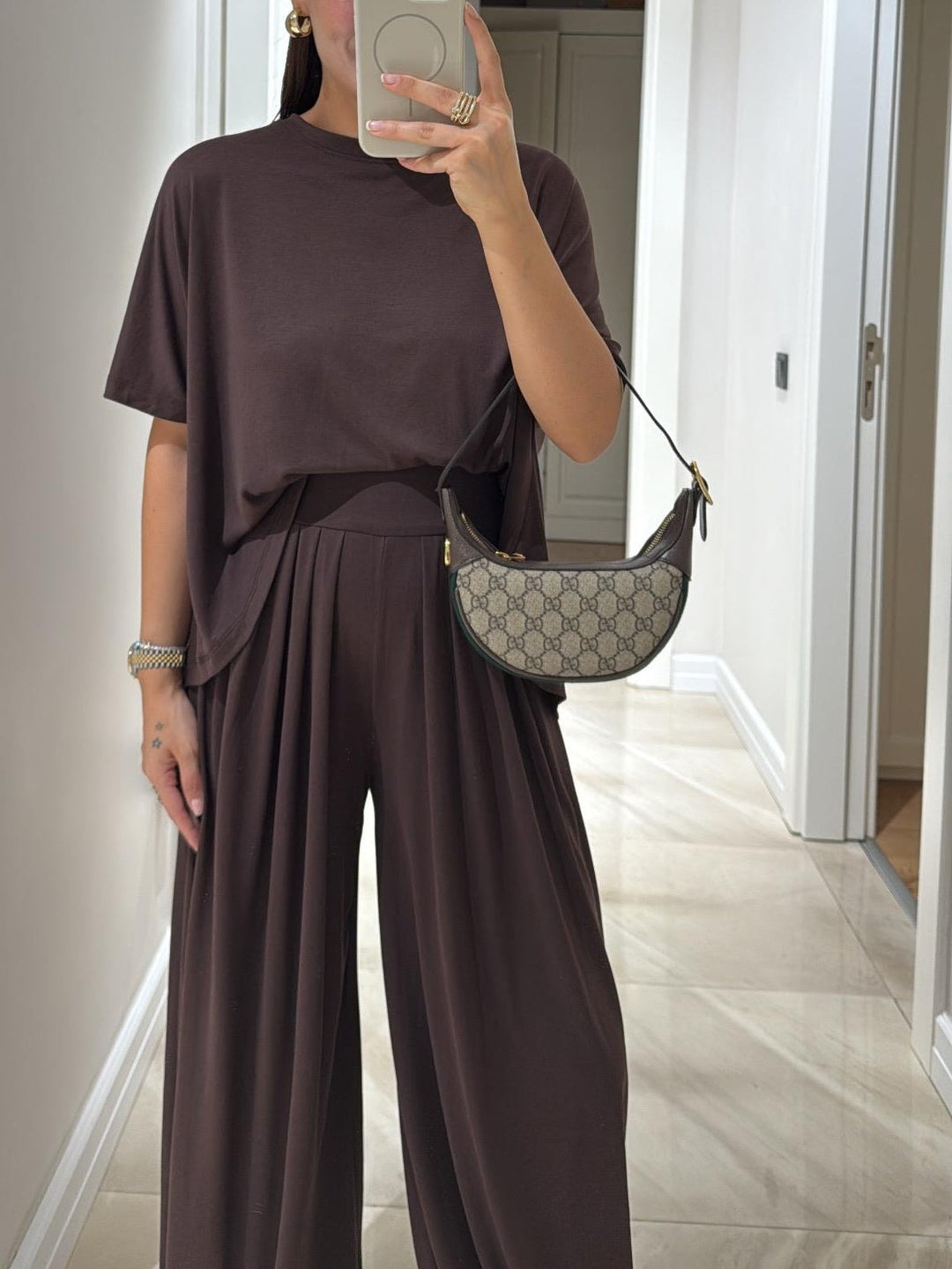 Mscislawa relaxed outfit women – styled look