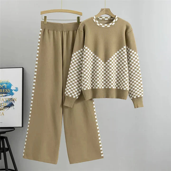 Avery Pullover Pajamas Lounge Set — back view