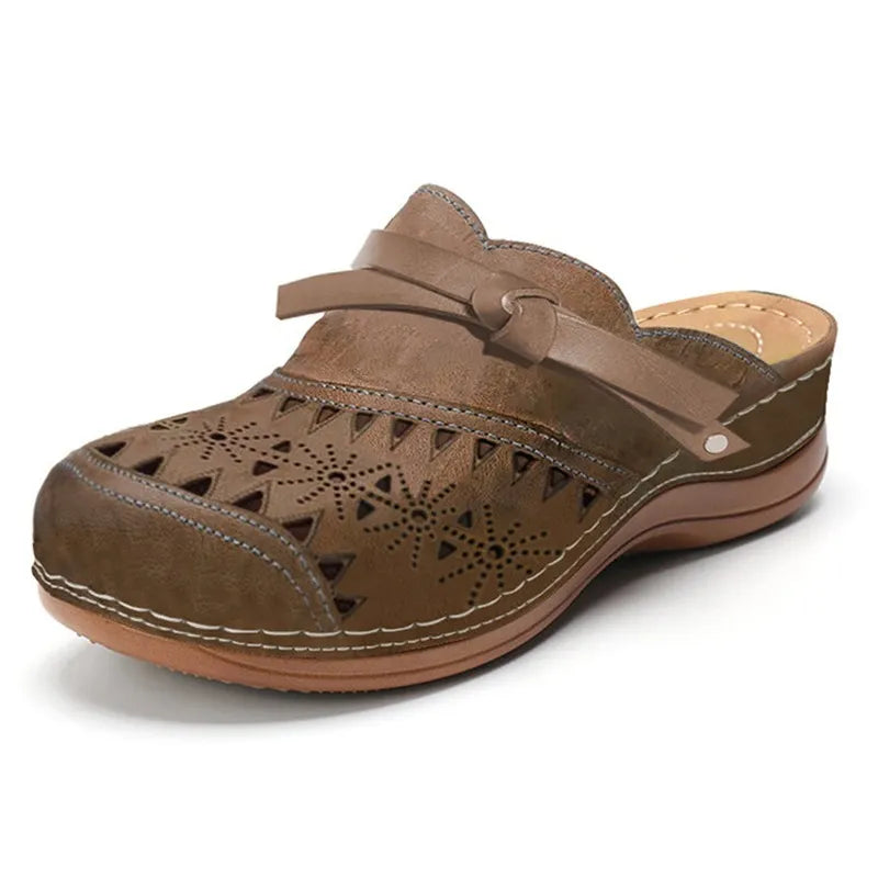 Lyra Orthopaedic Comfort Clogs — detail view