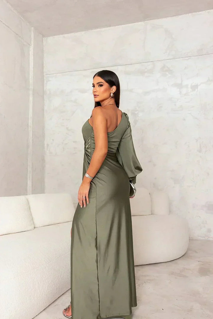 Melyssa Green — side view