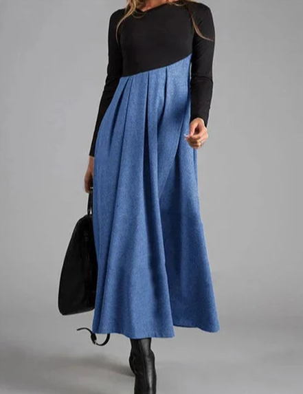 Cristina Oversized Maxi Dress — close-up view