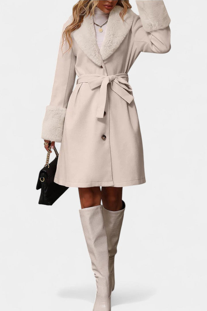 Colombine trapeze coat belt faux fur details front view