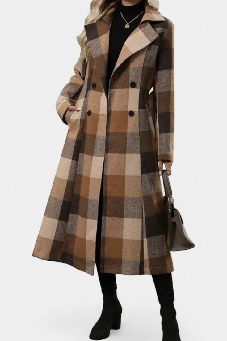 Mélissandre plaid check coat side view full length model