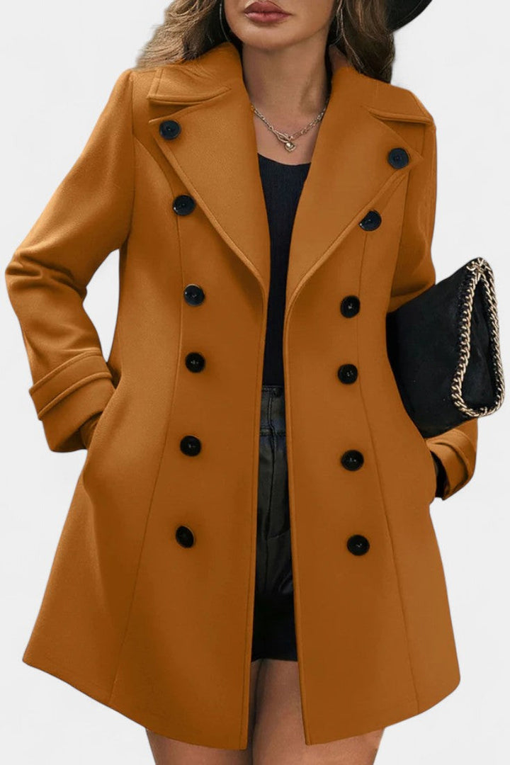 Maïlys long coat with pockets side detail
