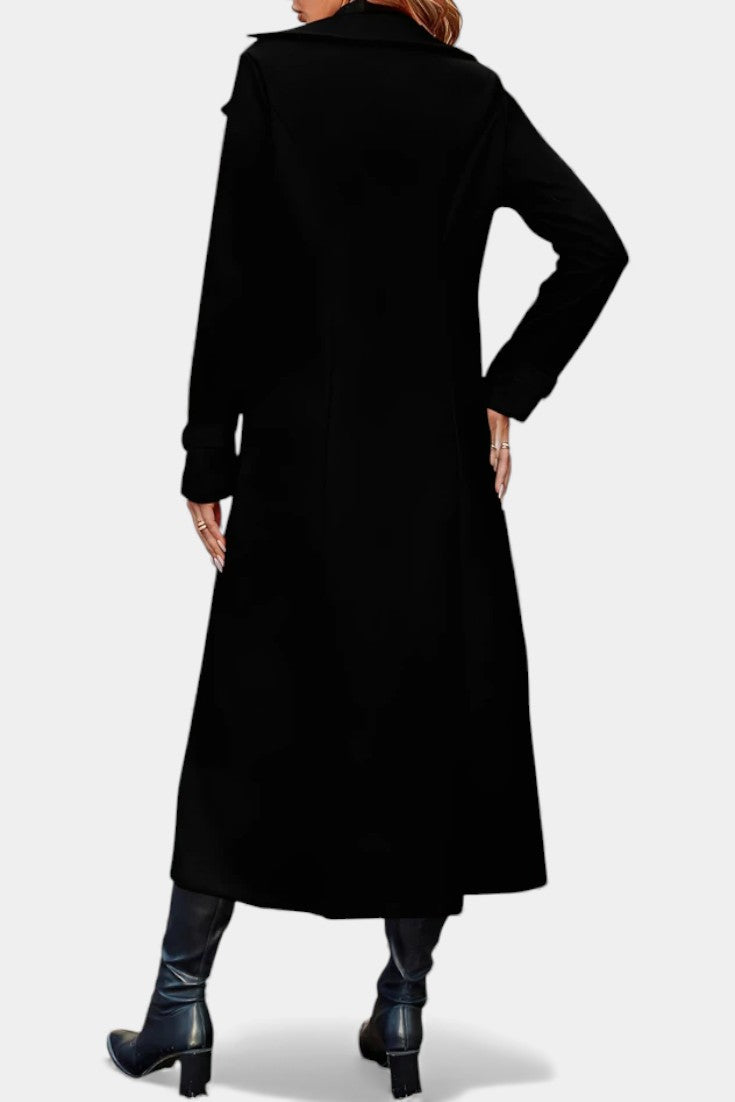 Naissa coat back collar and seam detail