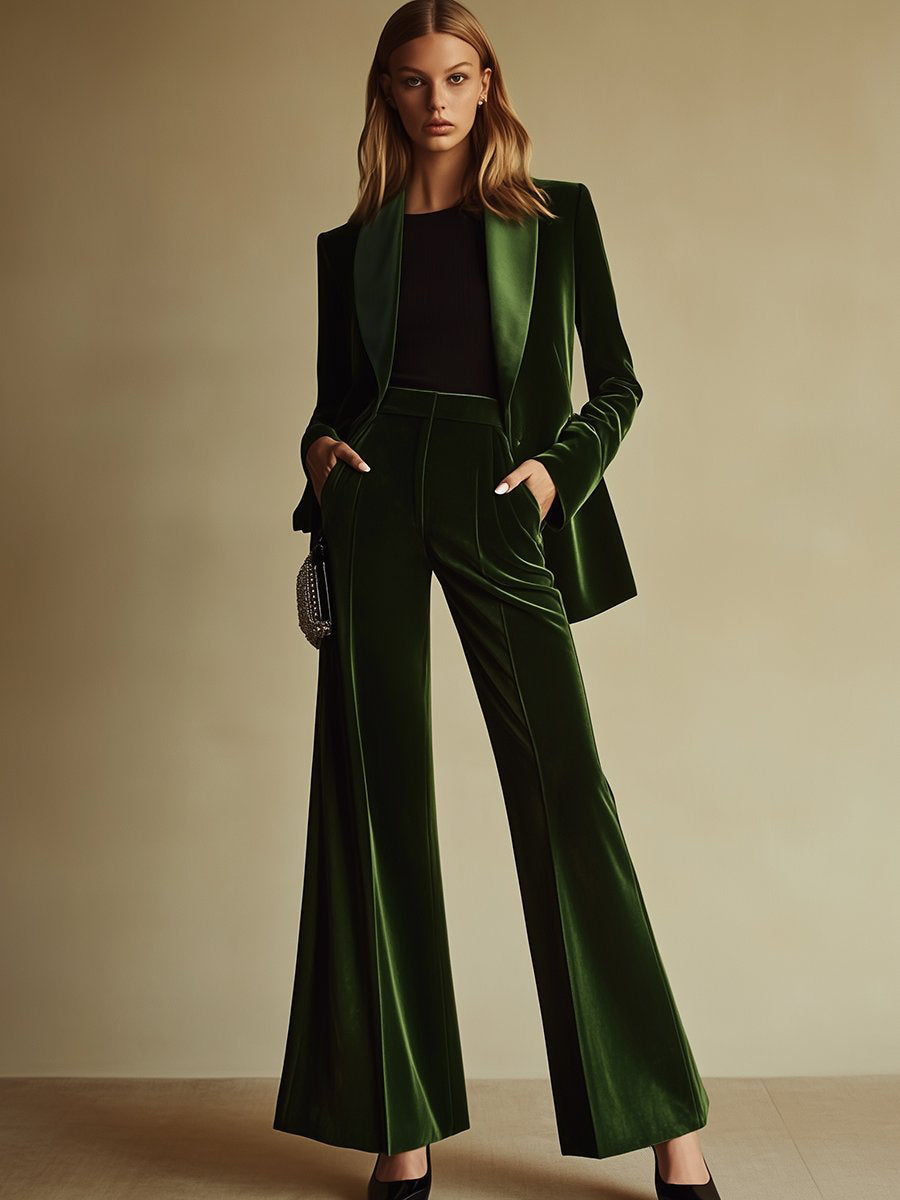 Violetta velvet matching suit women – model wearing