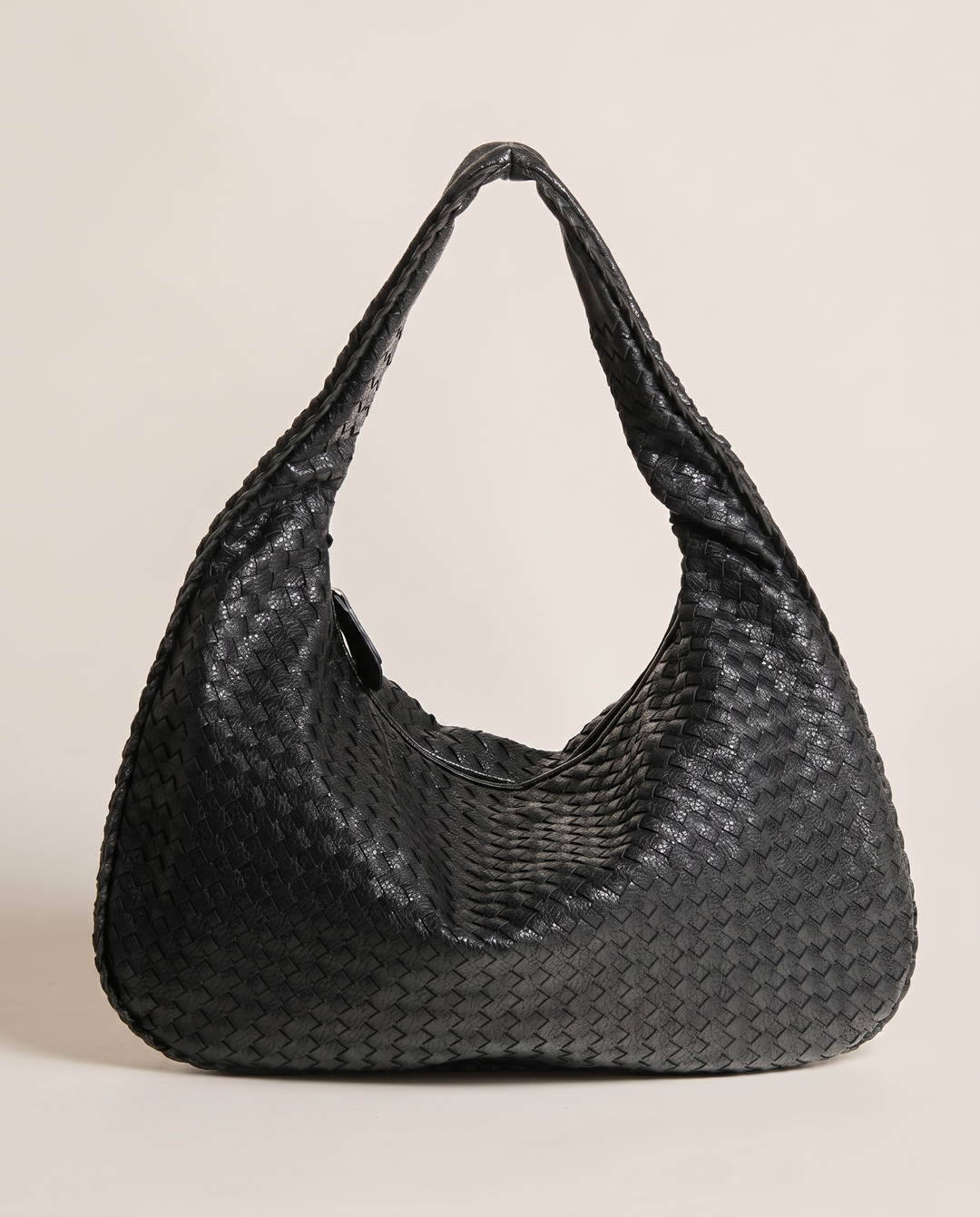 Maeve | Woven Shoulder Bag with Slouchy Shape