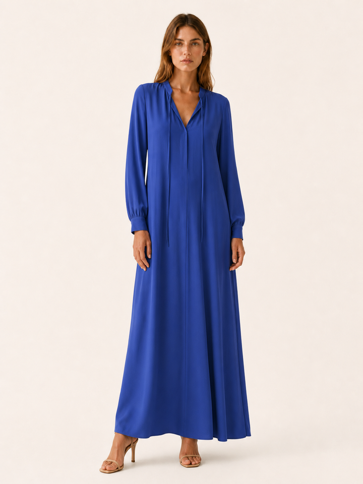Black Loose Fit Maxi Dress with Long Sleeves – detail view